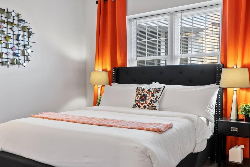 Fitler Square Gem - 3 Bedrooms Holiday home